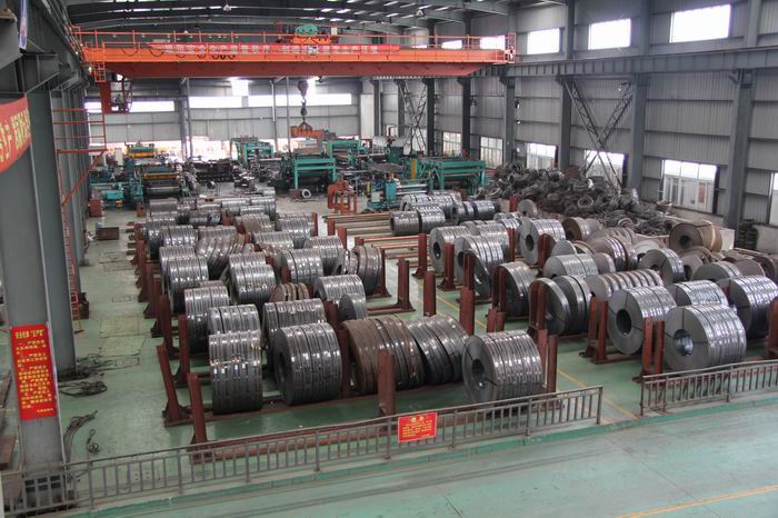 熱軋縱剪機(ji)組與成品(pin)